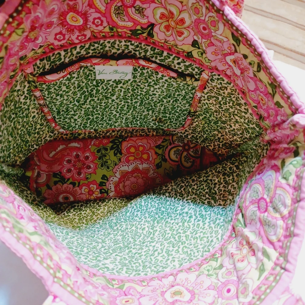 Vera Bradley Retired Petal Pink and Green Quilted Tote bag women - Picture 2 of 3